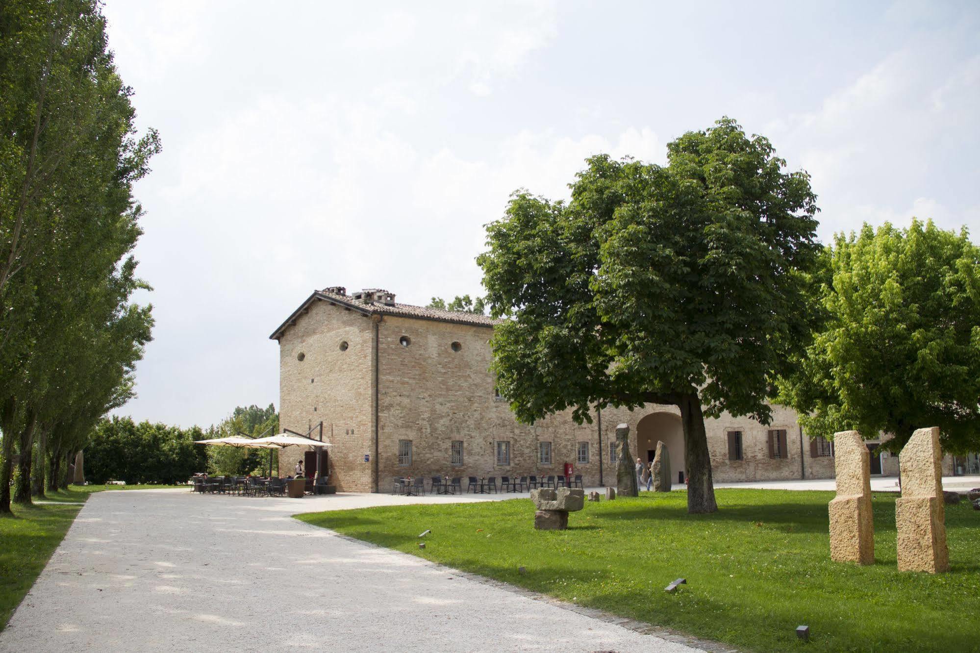 Locanda Abbazia Di Valserena - Csac Hotel Parma Luaran gambar