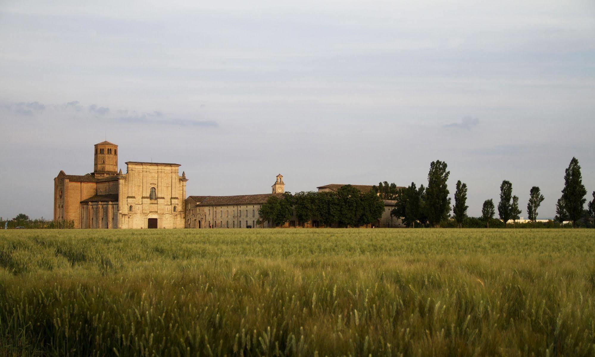 Locanda Abbazia Di Valserena - Csac Hotel Parma Luaran gambar